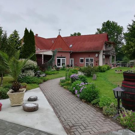 Bed and Breakfast Hartmann Panzio Barcs Esterno foto